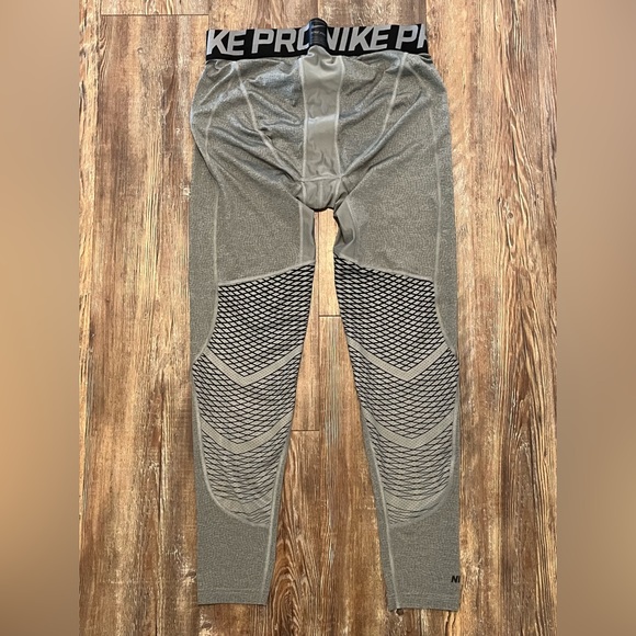 Nike Pro Men’s Dri Fit Compression Leggings - Picture 2 of 3